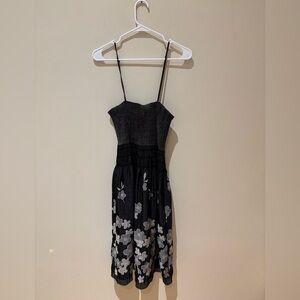 Max Studio Dress with Black and Gray Floral Design